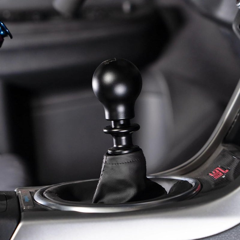 Billetworkz مقبض نقل الوزن من بيلت ووركس (500 جرام) لسيارات سوبارو 6 سرعات WRX: 2015-25 / STI: 2004-21، أسود غير لامع - Image 4